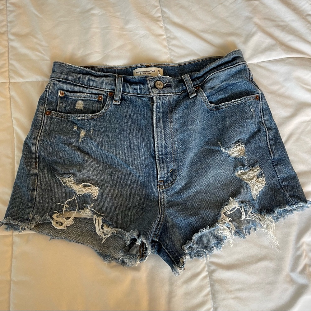 Abercrombie & Fitch The Mom Shorts